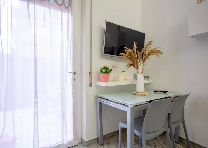 Portuense 21 - Private Garden - By Homes רומא