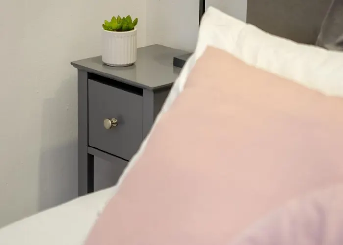 Portuense 21 - Private Garden - By Homes רומא